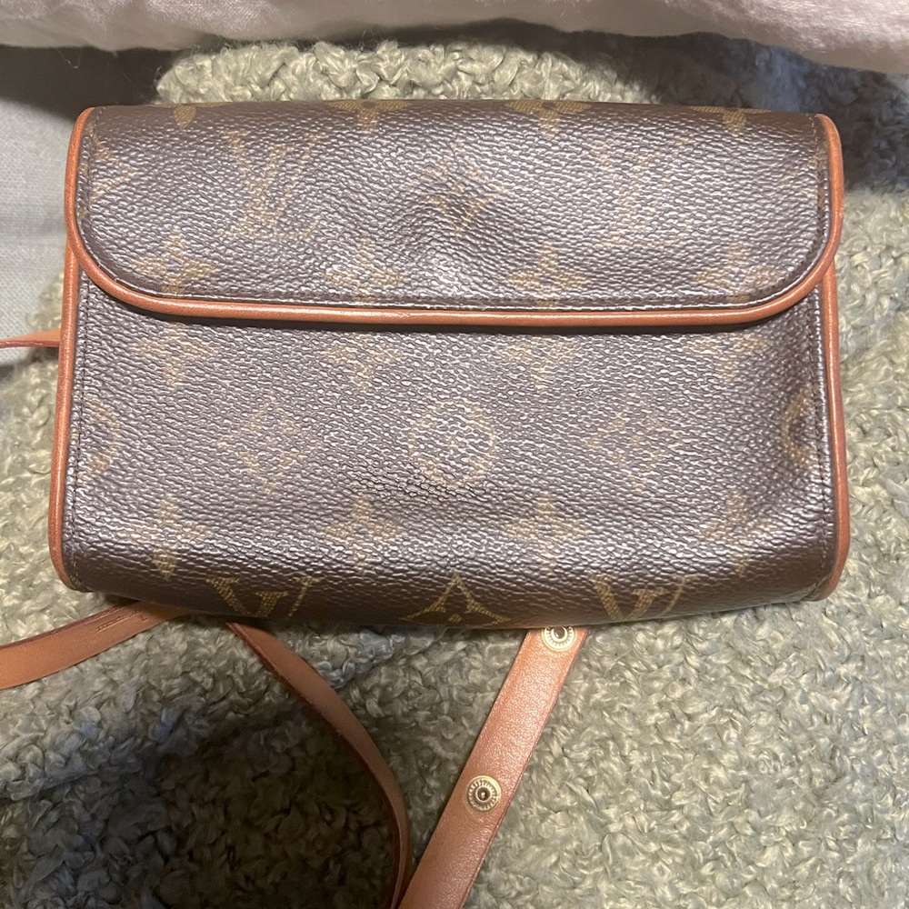 Louis Vuitton vintage fanny pack